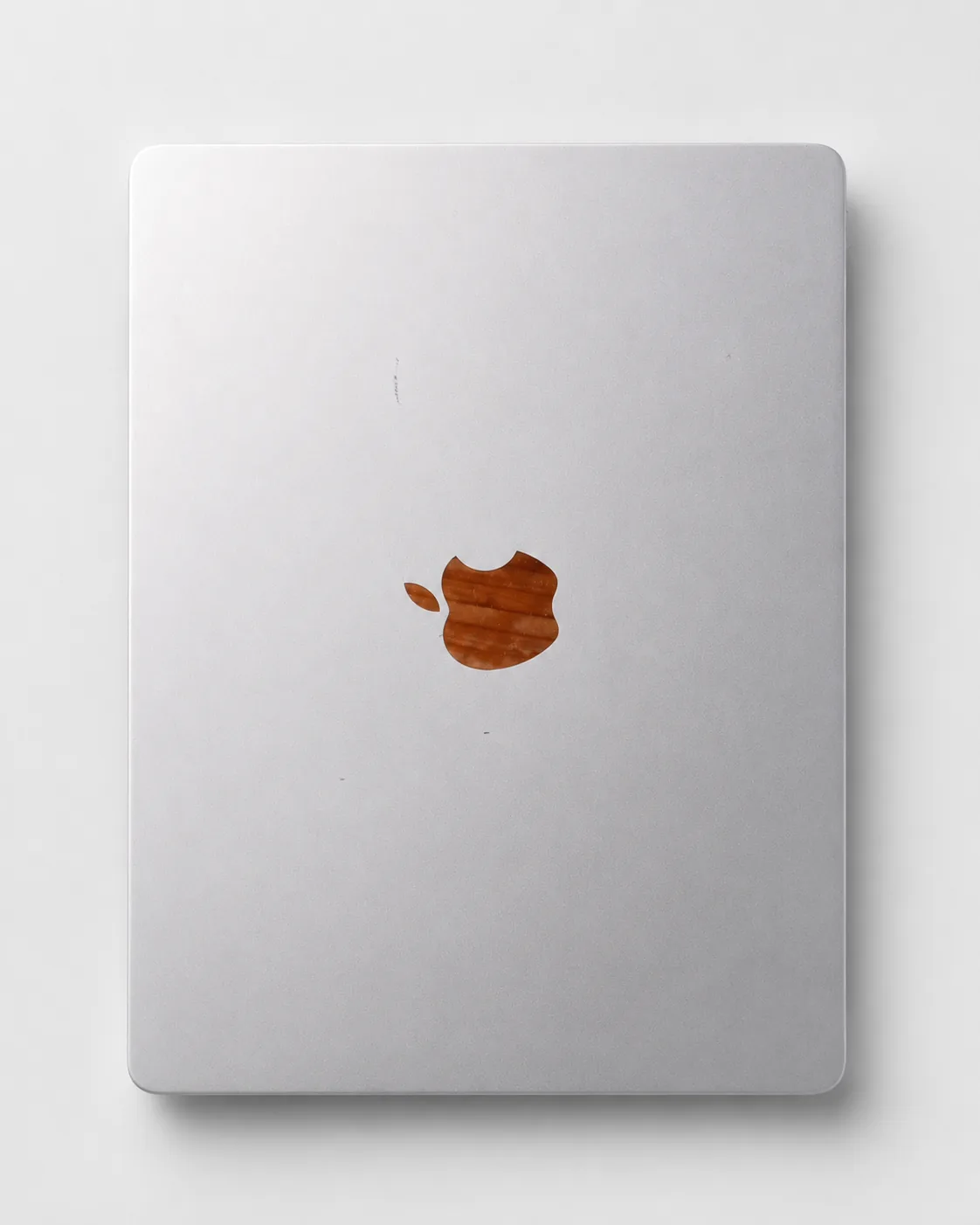 MacBook screen repair Johannesburg closed lid inspection