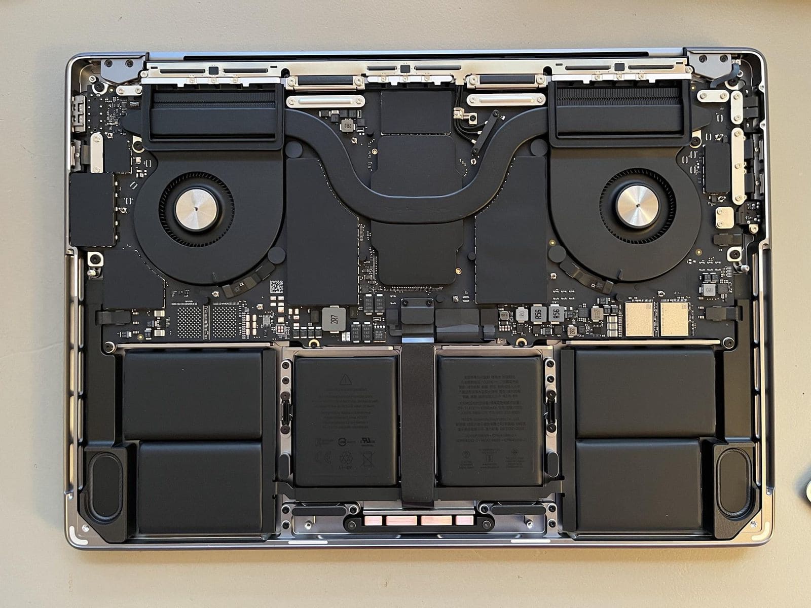 Laptop battery replacement in Parkhurst