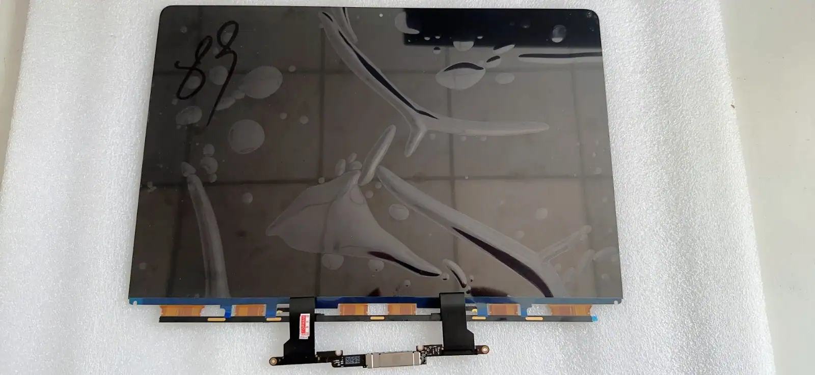 Cracked MacBook screen repair guide Johannesburg